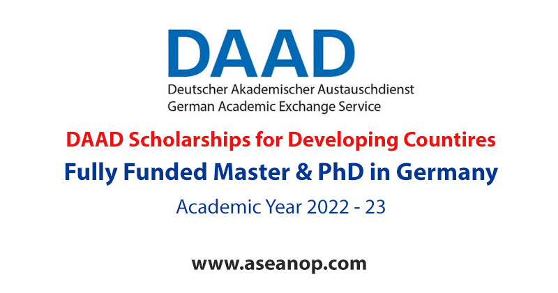 The DAAD Helmut-Schmidt-Programme (known as Public Policy and Good Governance) supports future leaders from developing countries (see list of countries), who want to promote democracy and social justice in their home countries. The programme, which is funded by the German Federal Foreign Office, offers the chance to acquire a Master’s degree in Master programmes of particular relevance for the social, political and economic development in the students’ countries of origin. In the light of the principles of Good Governance, highly qualified graduates with a first academic degree are being educated in political science, law, economics and administration and prepared for future leading positions in their home countries.